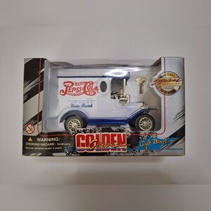 Vintage Pepsi Cola Die Cast Truck Coin Bank Golden Classic NIB Collectible